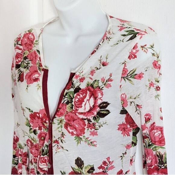 FERRACHE white floral button up cardigan pearl buttons Medium @O - Picture 2 of 8